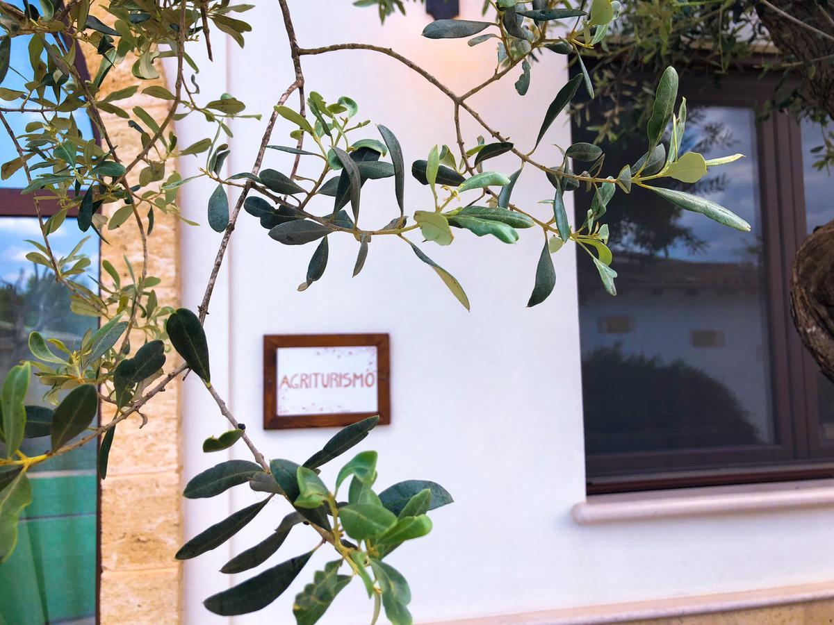 Agriturismo Santa Croce Lucugnano Exteriér fotografie