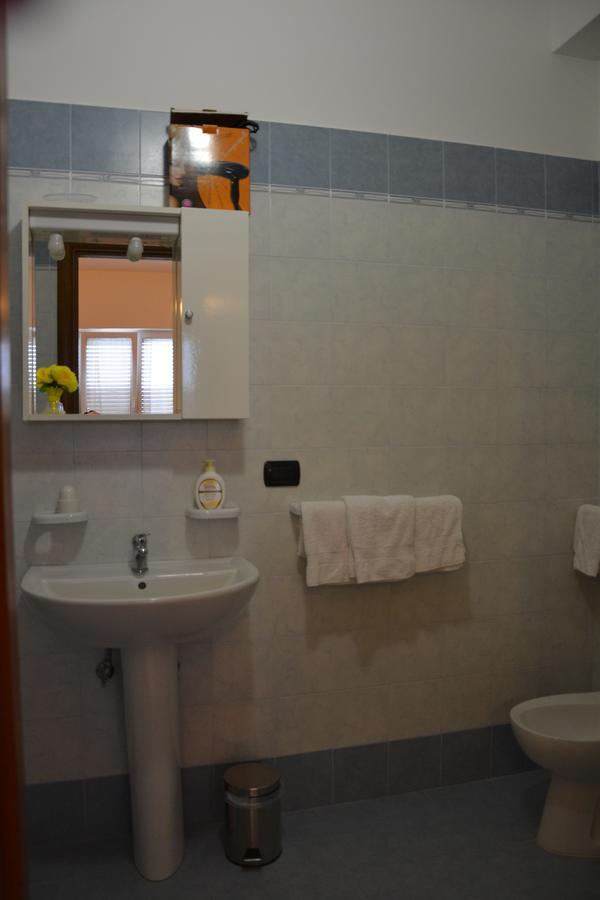 Agriturismo Santa Croce Lucugnano Exteriér fotografie