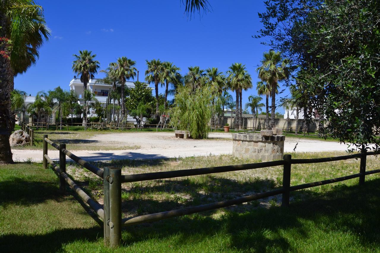 Agriturismo Santa Croce Lucugnano Exteriér fotografie