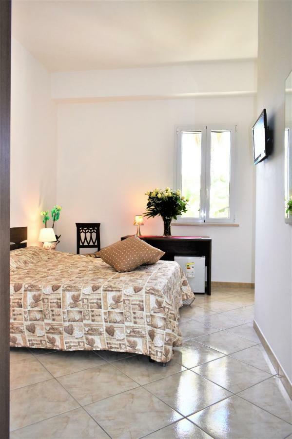 Agriturismo Santa Croce Lucugnano Exteriér fotografie