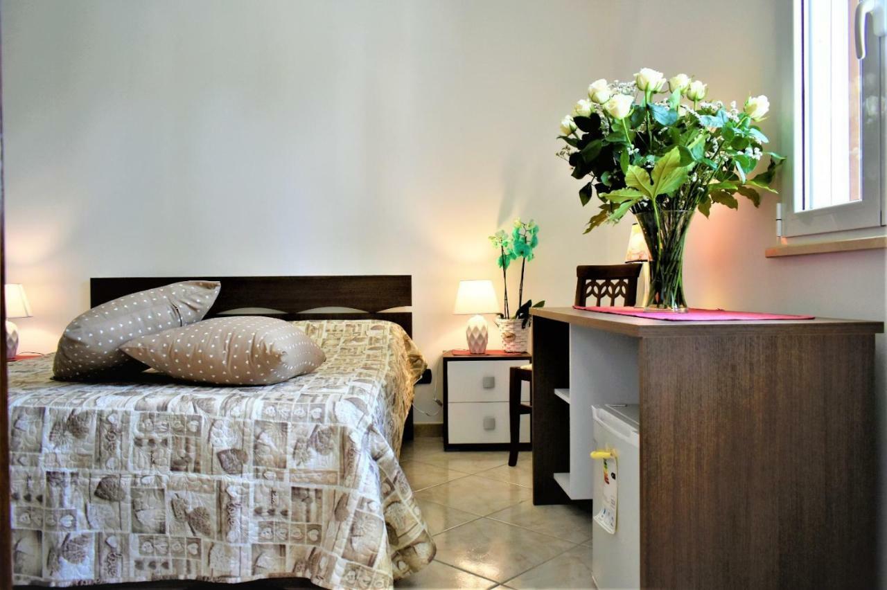 Agriturismo Santa Croce Lucugnano Exteriér fotografie
