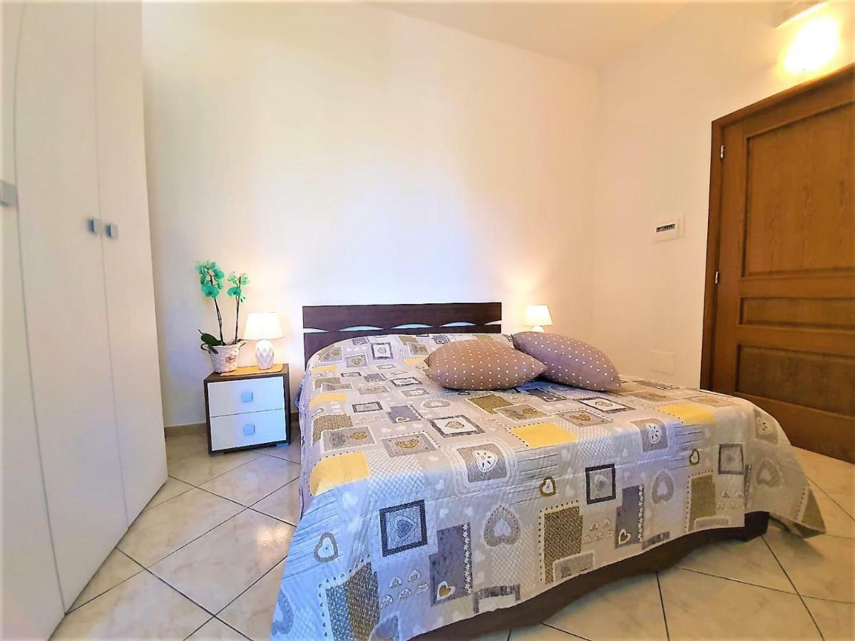 Agriturismo Santa Croce Lucugnano Exteriér fotografie